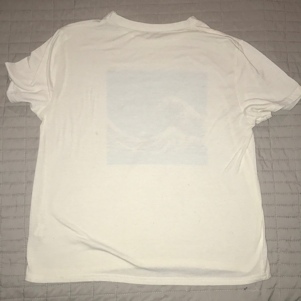 Shein t-shirt waves - Picture 5 of 6